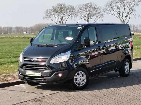 Ford Transit Custom 2.2 TDCI L2 DubbelCabine Image 2